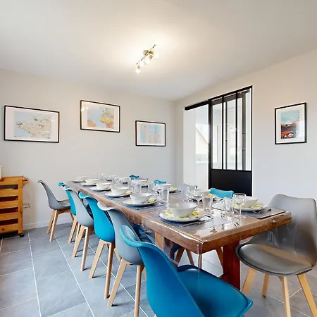 Holiday home 5 Bedroom Beautiful In Saint-germain-sur-ay Bretteville-sur-Ay