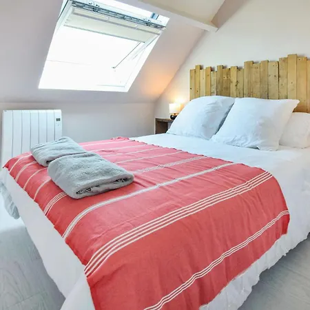 Awesome Home In Saint-Germain-Sur-Ay With Wifi *