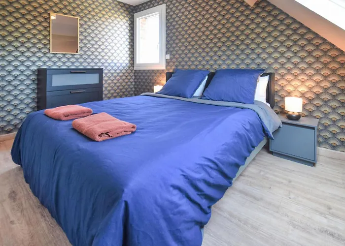 בית נופש Lovely In Saint-Germain-sur-Ay